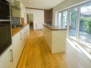 Kitchen- click for photo gallery